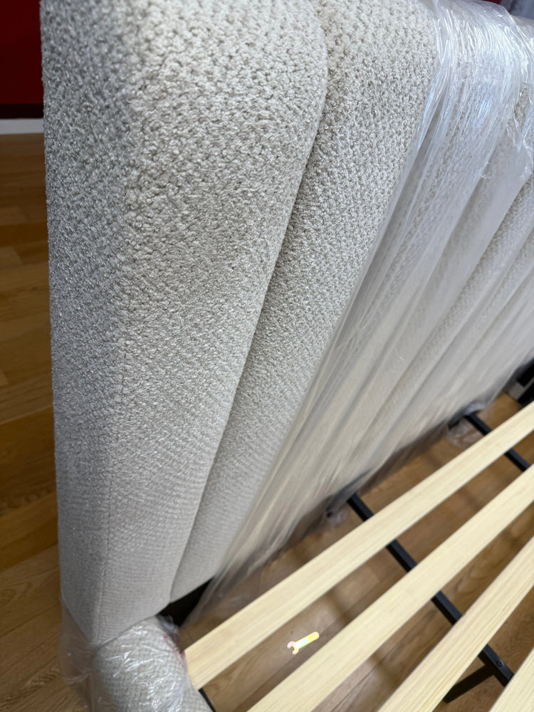 ZX-1295 Modern Upholstered Bed Frame Heyday furniture