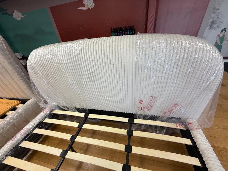 ZX-1300 Modern Velvet Upholstered Bed Frame Heyday furniture