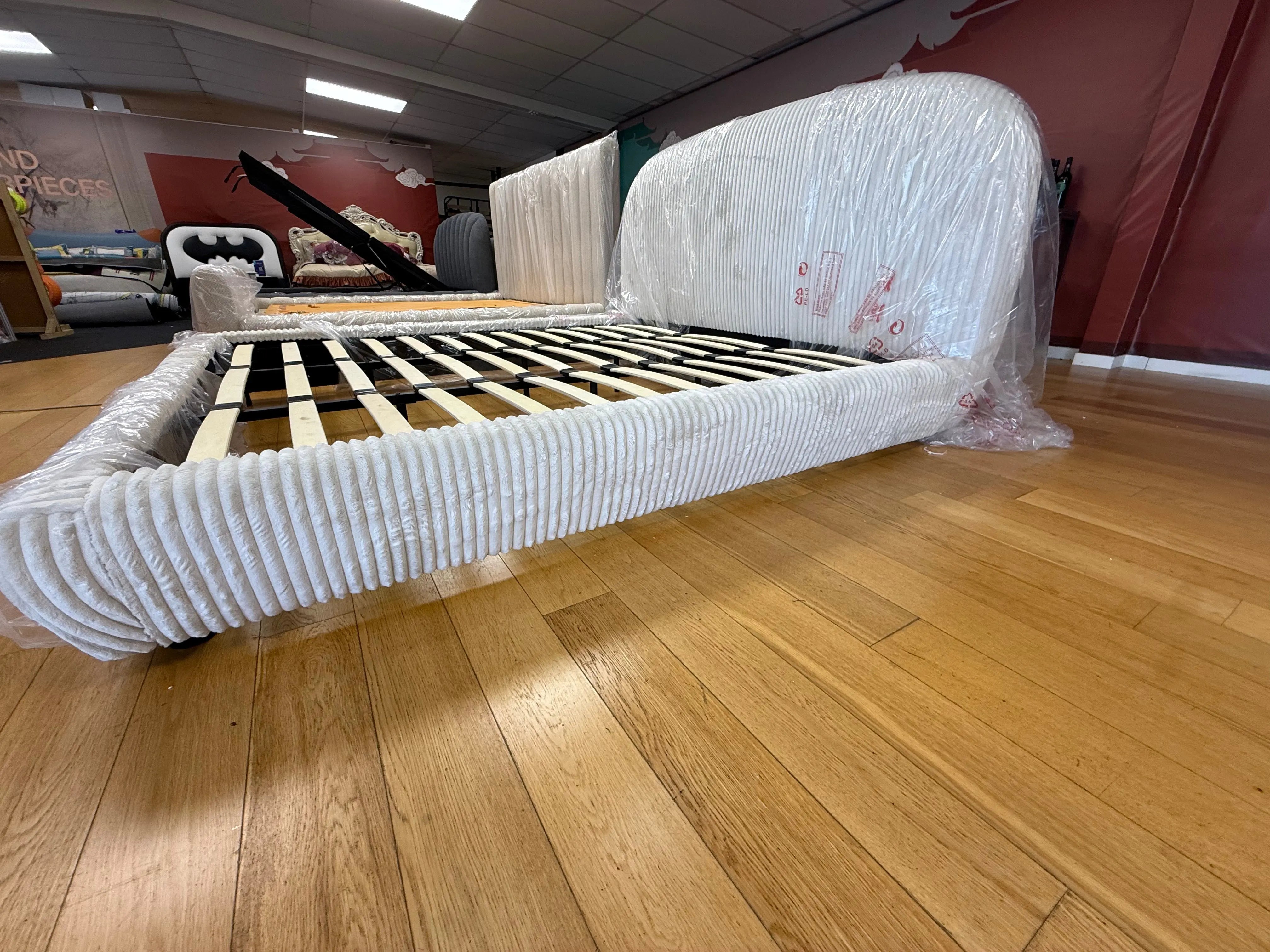 ZX-1300 Modern Velvet Upholstered Bed Frame Heyday furniture