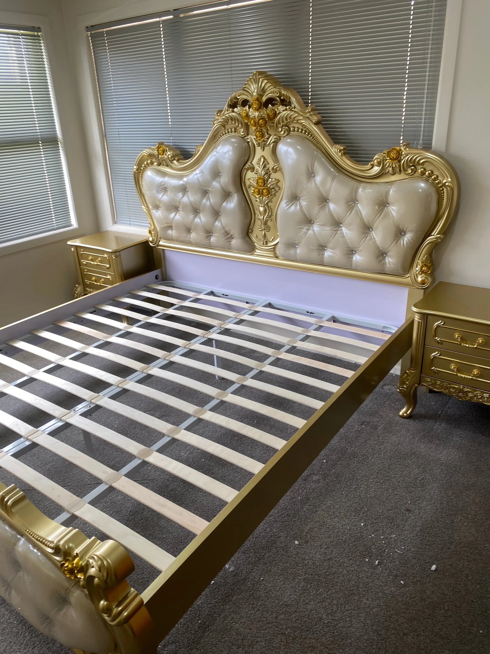 3058 - Luxury Gold Frame Royal 7 Pieces Bedroom Set - Super Outlets