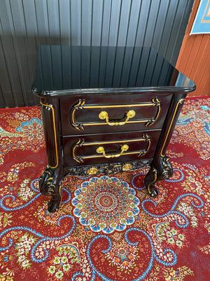 X01 European Luxurious Vintage Bedside table Heyday furniture