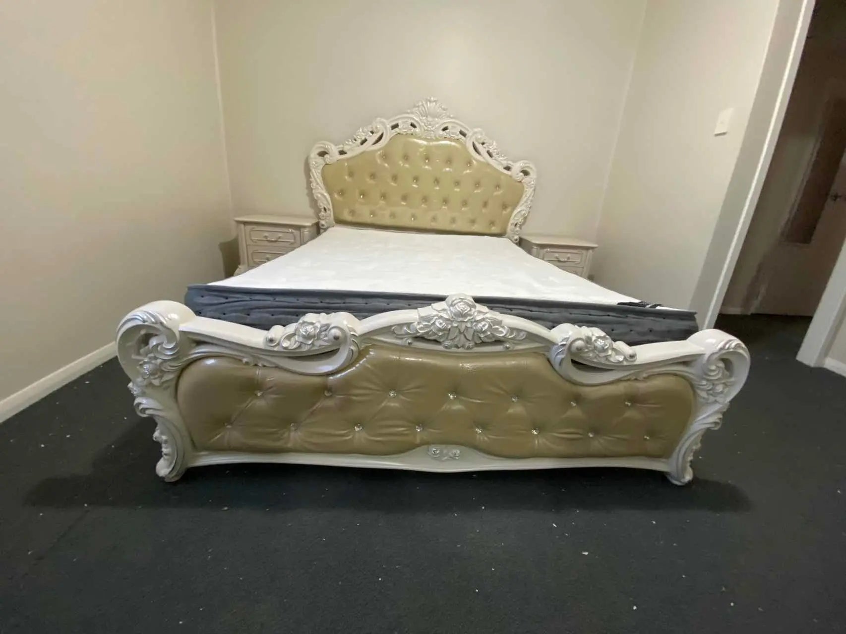 X01 Luxury Vintage Champagne Yellow/ White Frame Royal Bed - Super Outlets